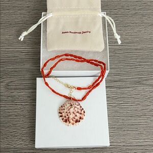 Coral Red Beaded Shell Necklace 🪸
